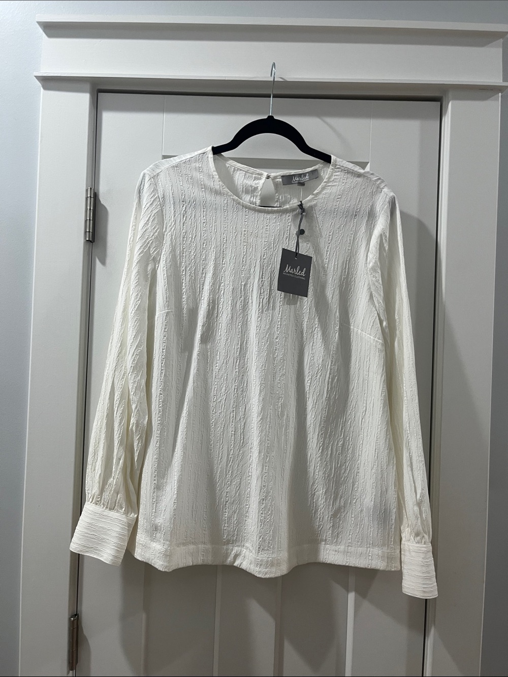 Marled Ivory Textured Women's Blouse Shirt Size Large NWT Classic Clean Beauty